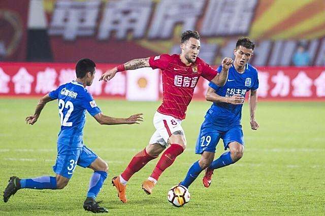 关于广州恒大遭遇意外失利，积分榜下滑的信息