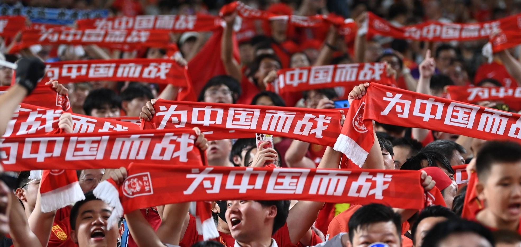 国脚备战比赛，中国队组成火力十足的简单介绍