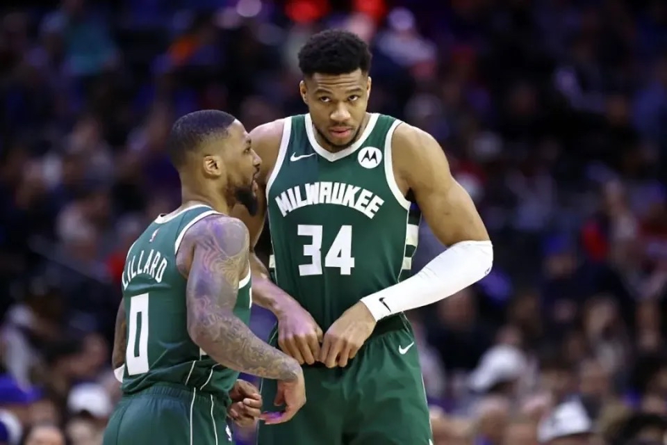 开云体育登录入口-雄鹿击败老鹰，字母哥狂飙31分