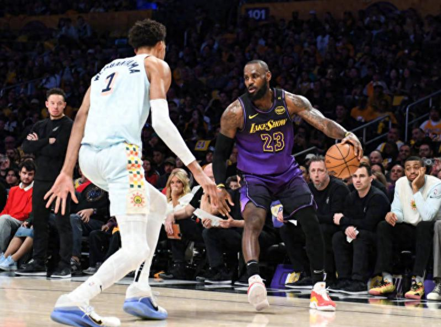 马刺击败国王结束两连败